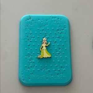 5/$30 Disney 2012 Kids Dressed as Princesses Tiana pin